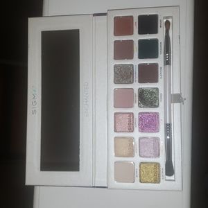 Sigma Enchanted eyeshadow palette
